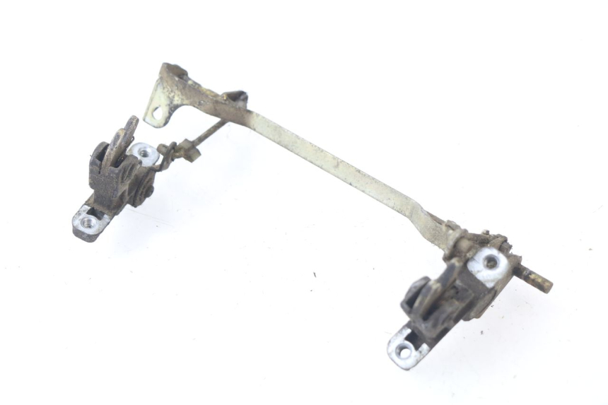 photo de CIERRE ASIENTO HOOK KAWASAKI GTR 1000 (1994 - 2004) - Detalle de la pieza