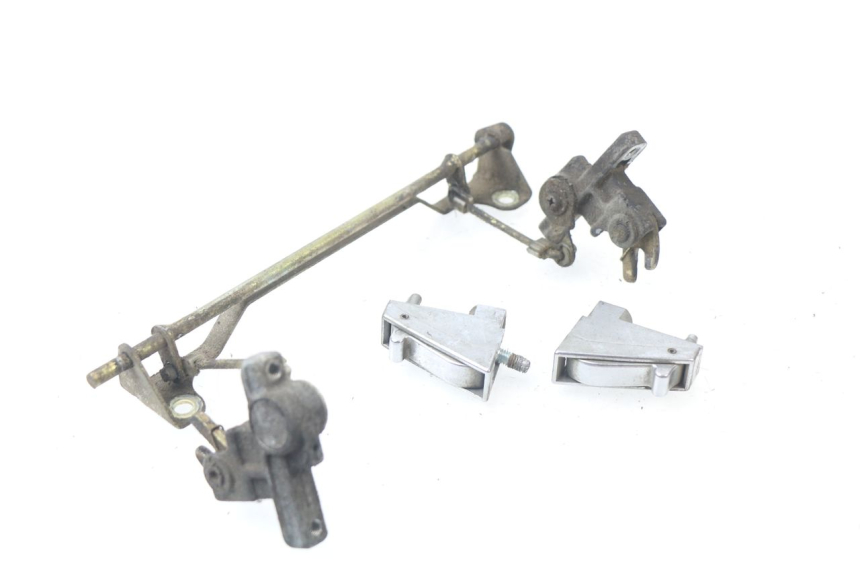 photo de CIERRE ASIENTO HOOK KAWASAKI GTR 1000 (1994 - 2004) - Otra perspectiva