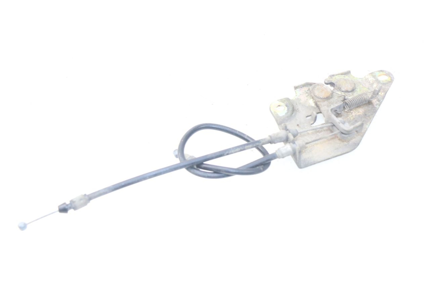 photo de CIERRE ASIENTO HOOK SYM GTS EVO 125 (2009 - 2013) - Zoom estado de uso