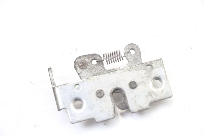 photo de CIERRE ASIENTO HOOK HONDA FES S-WING SWING ABS 125 (2007 - 2015) - Zoom estado de uso