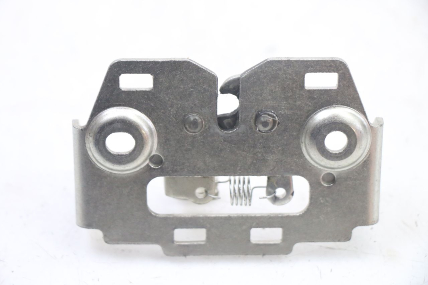 photo de CIERRE ASIENTO HOOK HONDA PCX (JF57/JF64) 125 (2014 - 2018) - Otra perspectiva