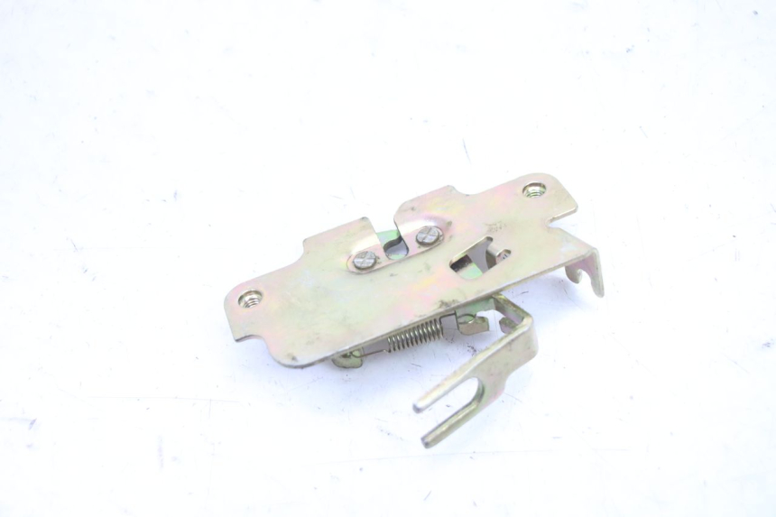 photo de CERRADURA DEL ASIENTO SYM JET 14 4T 50 (2018 - 2022) - Otra perspectiva