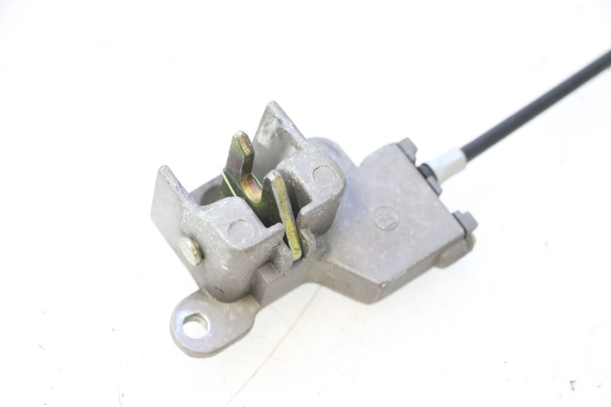 photo de CIERRE ASIENTO HOOK RIDE JUMP 2T 50 (2012 - 2017) - Primer plano técnico