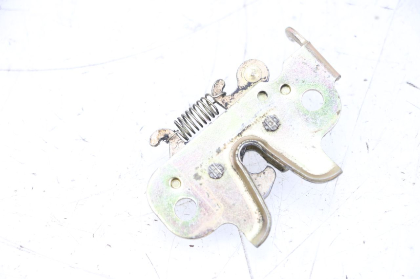 photo de CERRADURA DE ASIENTO PEUGEOT KISBEE 2T 50 (2010 - 2017) - Detalle de la pieza