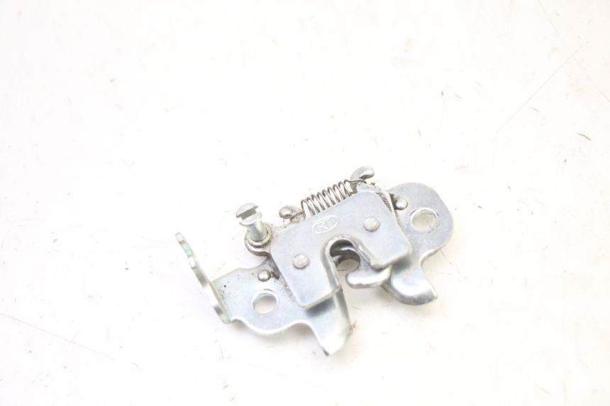 photo de CERRADURA DEL ASIENTO PEUGEOT KISBEE 4T 50 (2018 - 2022) - Vista principal