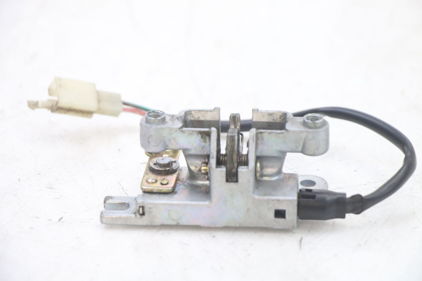 photo de CIERRE ASIENTO HOOK KYMCO GRAND DINK 125 (2008 - 2014) - Detalle de la pieza