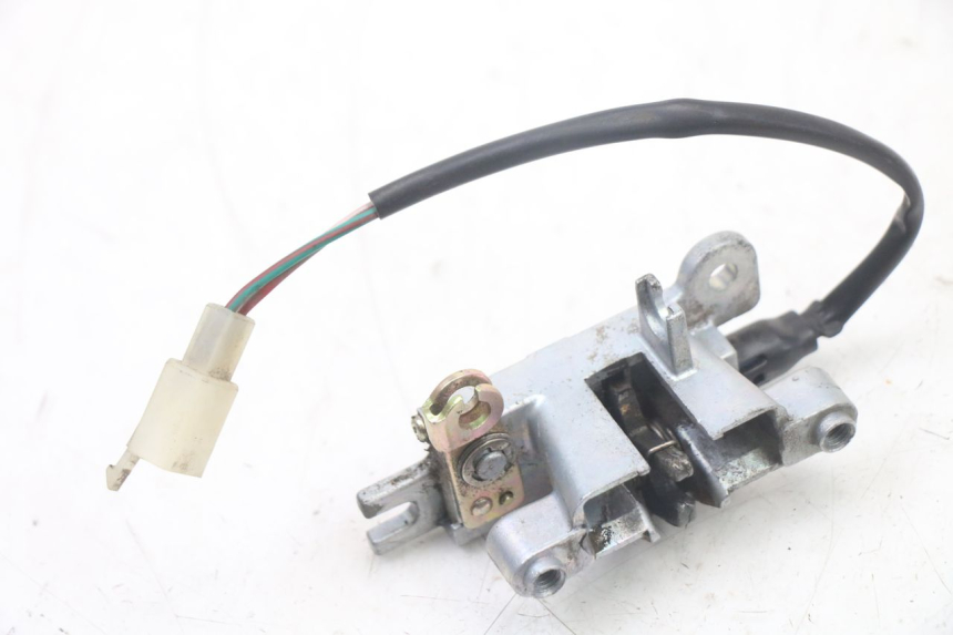 photo de CIERRE ASIENTO HOOK KYMCO GRAND DINK 125 (2008 - 2014) - Zoom estado de uso