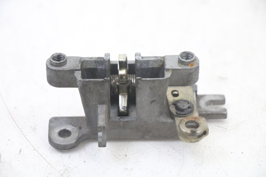 photo de CIERRE ASIENTO HOOK KYMCO PEOPLE S 125 (2000 - 2008) - Zoom estado de uso