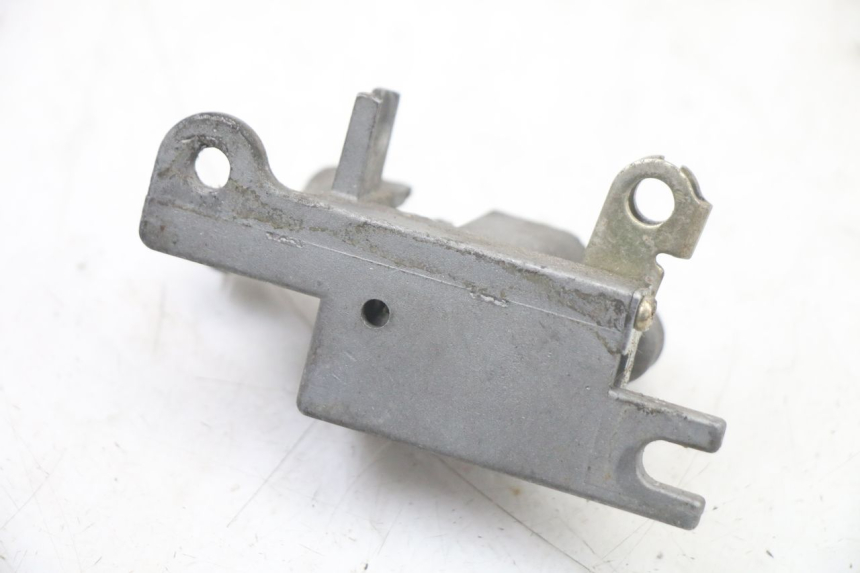 photo de CIERRE ASIENTO HOOK KYMCO PEOPLE S 125 (2000 - 2008) - Otra perspectiva