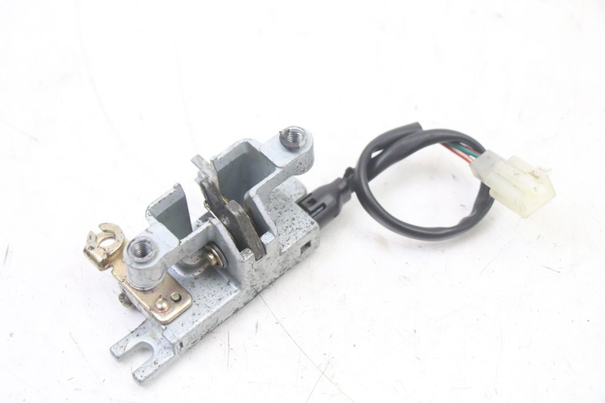 photo de CIERRE ASIENTO HOOK KYMCO XCITING 500 (2007 - 2010) - Detalle de la pieza