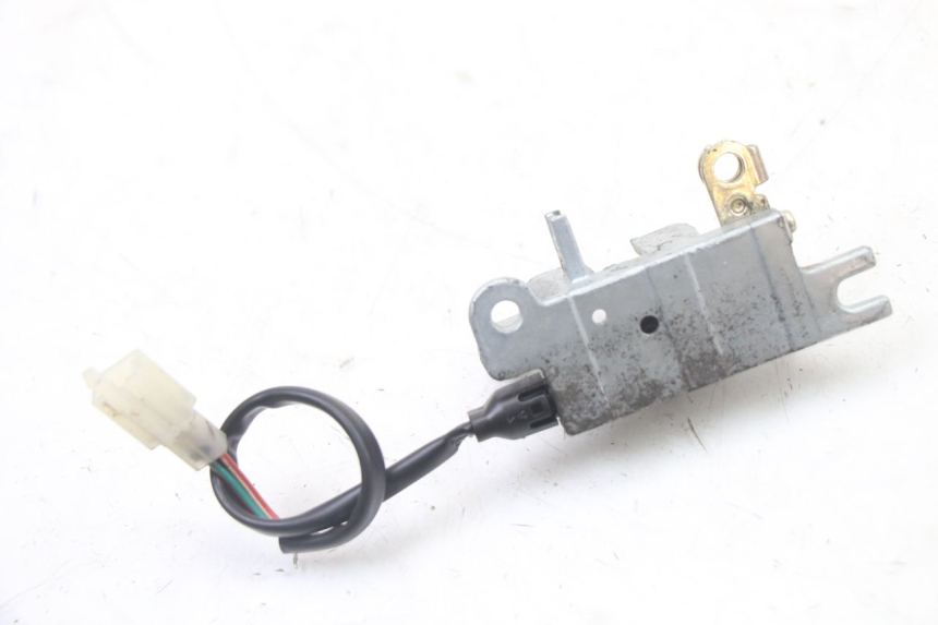 photo de CIERRE ASIENTO HOOK KYMCO XCITING 500 (2007 - 2010) - Primer plano técnico