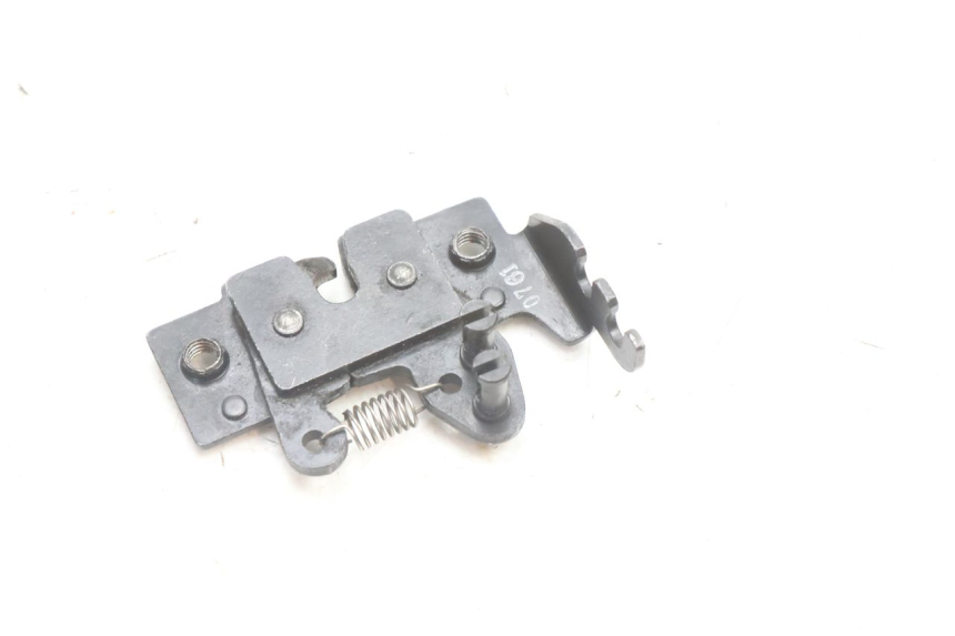 photo de CIERRE ASIENTO HOOK PIAGGIO LIBERTY IGET 4T 50 (2021 - 2025) - Detalle de la pieza