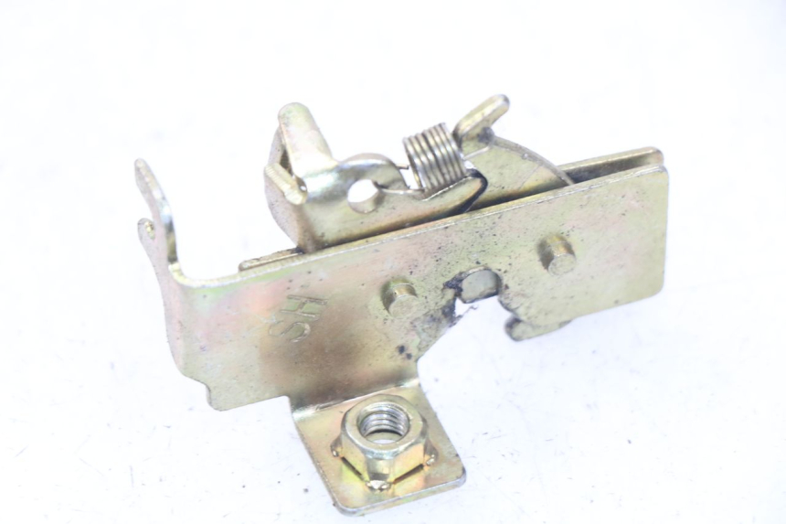 photo de CERRADURA DEL ASIENTO JM MOTORS MIA 50 (2017 - 2020) - Zoom estado de uso