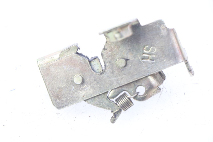 photo de CERRADURA DEL ASIENTO JM MOTORS MIA 50 (2017 - 2020) - Zoom estado de uso