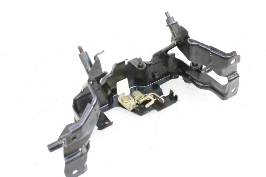 photo de CERRADURA DE ASIENTO SYM MIO 50 (2011 - 2017) - Vista general del producto