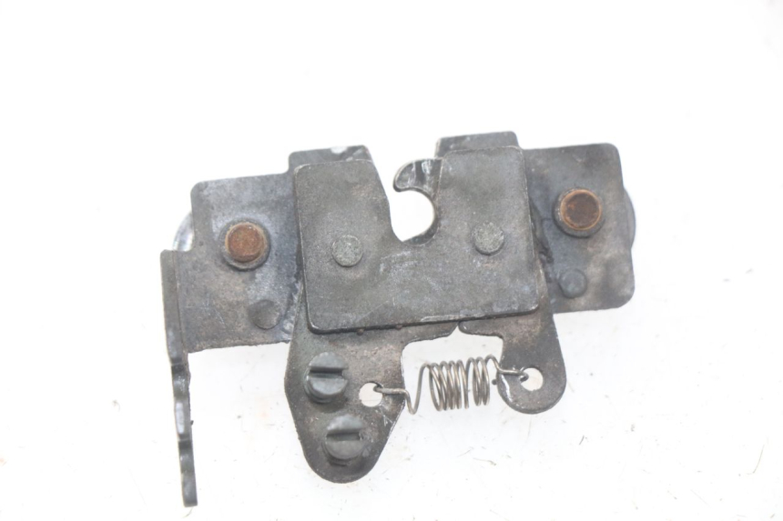 photo de CERRADURA DE ASIENTO PIAGGIO MP3 LT 400 (2007 - 2012) - Zoom estado de uso