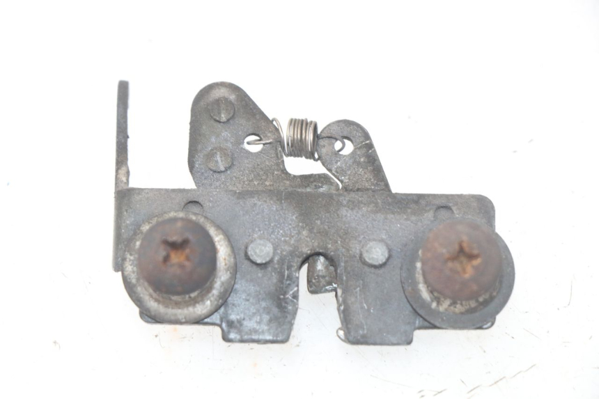 photo de CERRADURA DE ASIENTO PIAGGIO MP3 LT 400 (2007 - 2012) - Otra perspectiva