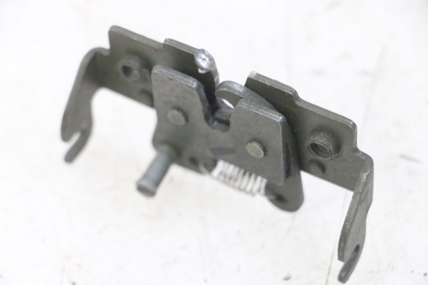 photo de CIERRE ASIENTO HOOK PIAGGIO MP3 LT 300 (2010 - 2016) - Detalle de la pieza