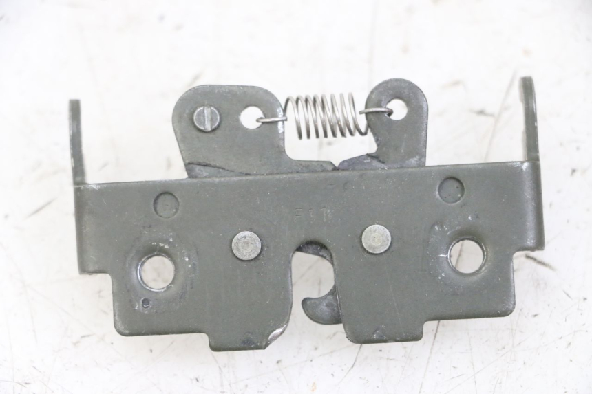 photo de CIERRE ASIENTO HOOK PIAGGIO MP3 LT 300 (2010 - 2016) - Zoom estado de uso