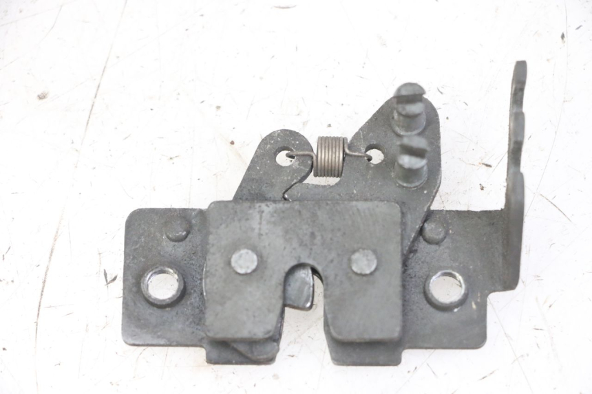 photo de CERRADURA DE ASIENTO PIAGGIO MP3 LT 400 (2007 - 2012) - Vista principal