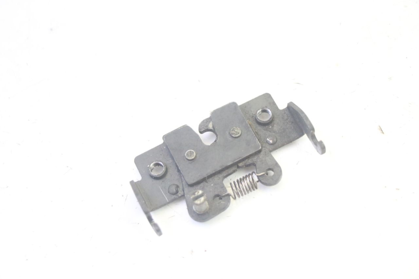 photo de CERRADURA DE ASIENTO PIAGGIO MP3 LT 400 (2007 - 2012) - Detalle de la pieza