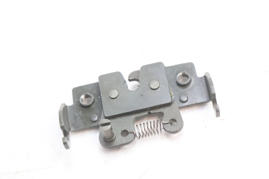 photo de CERRADURA DE ASIENTO PIAGGIO MP3 LT 400 (2007 - 2012) - Detalle de la pieza