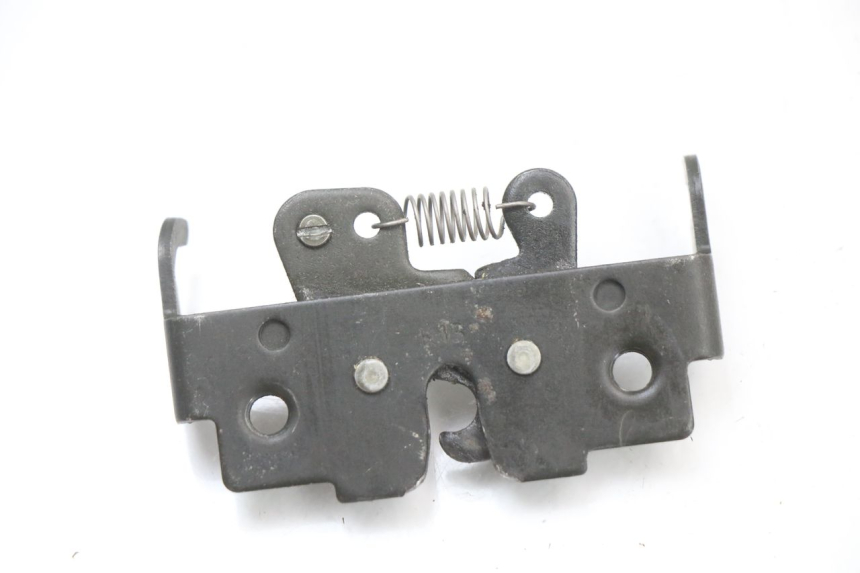 photo de CERRADURA DEL ASIENTO PIAGGIO MP3 500 (2011 - 2015) - Detalle de la pieza