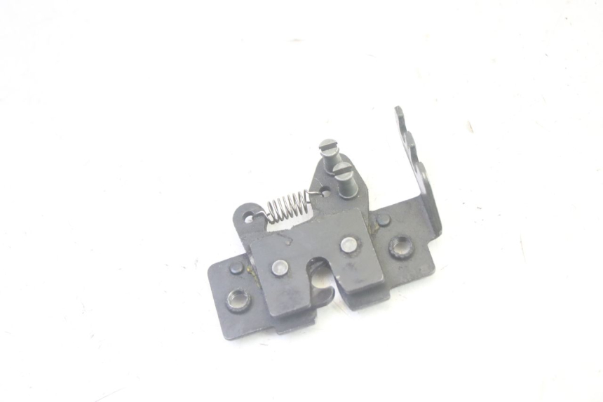 photo de CIERRE ASIENTO HOOK PIAGGIO MP3 500 (2016 - 2018) - Vista principal