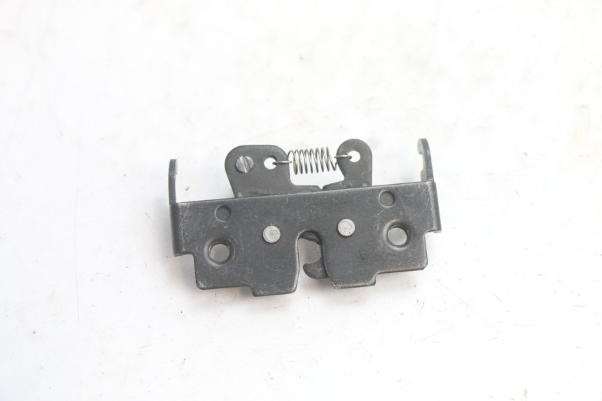 photo de CERRADURA DE ASIENTO PIAGGIO MP3 125 (2006 - 2014) - Zoom estado de uso