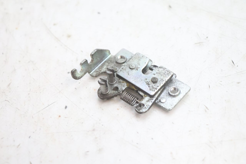 photo de CERRADURA DE ASIENTO PIAGGIO MP3 125 (2006 - 2014) - Detalle de la pieza