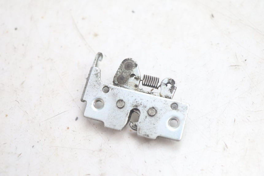 photo de CERRADURA DE ASIENTO PIAGGIO MP3 125 (2006 - 2014) - Zoom estado de uso