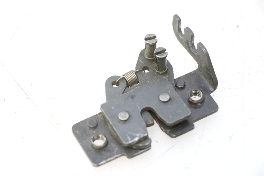 photo de CERRADURA DEL ASIENTO PIAGGIO MP3 500 (2011 - 2015) - Detalle de la pieza
