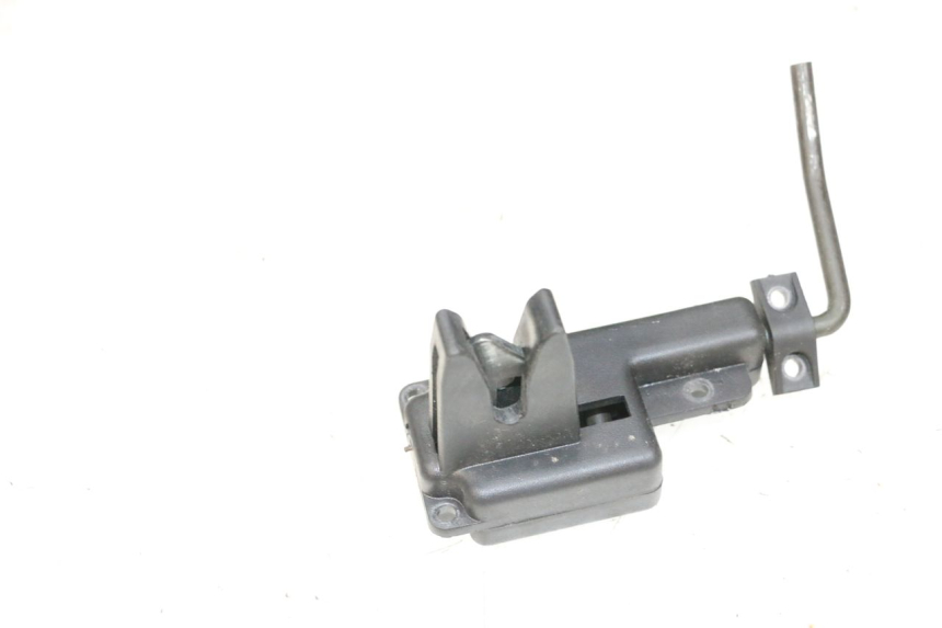 photo de CERRADURA DEL ASIENTO PIAGGIO NEW TYPHOON 50 (2018 - 2021) - Otra perspectiva