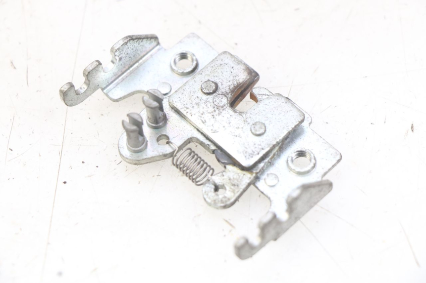 photo de CERRADURA DEL ASIENTO GILERA NEXUS 125 (2007 - 2009) - Detalle de la pieza