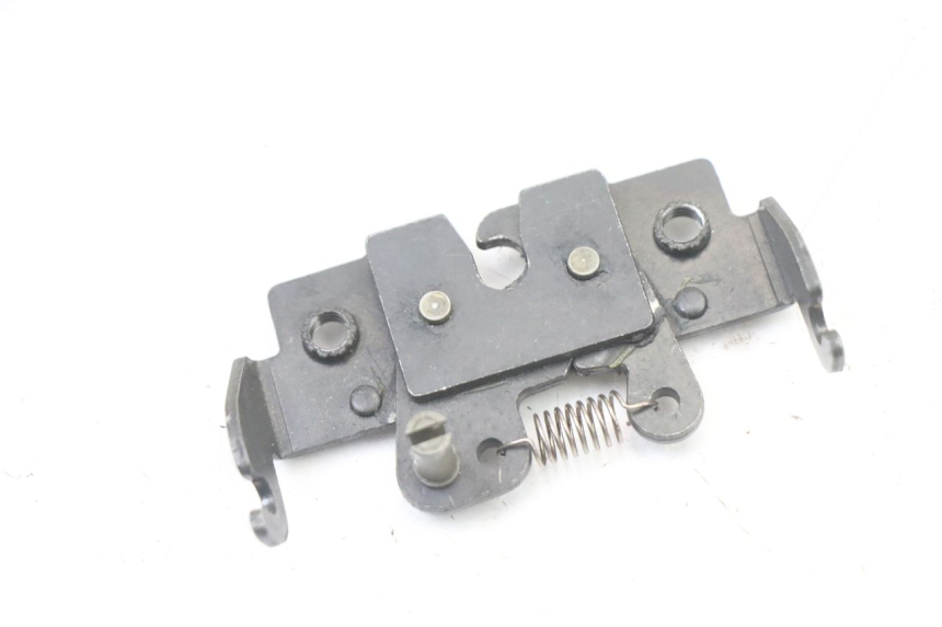 photo de CIERRE ASIENTO HOOK PIAGGIO NRG POWER PUREJET 50 (2018 - 2021) - Detalle de la pieza