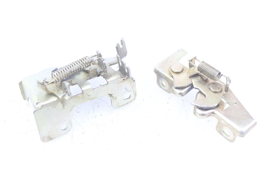 photo de CERRADURA DE ASIENTO SELECT UP OCTALIS 125 (2007 - 2012) - Zoom estado de uso