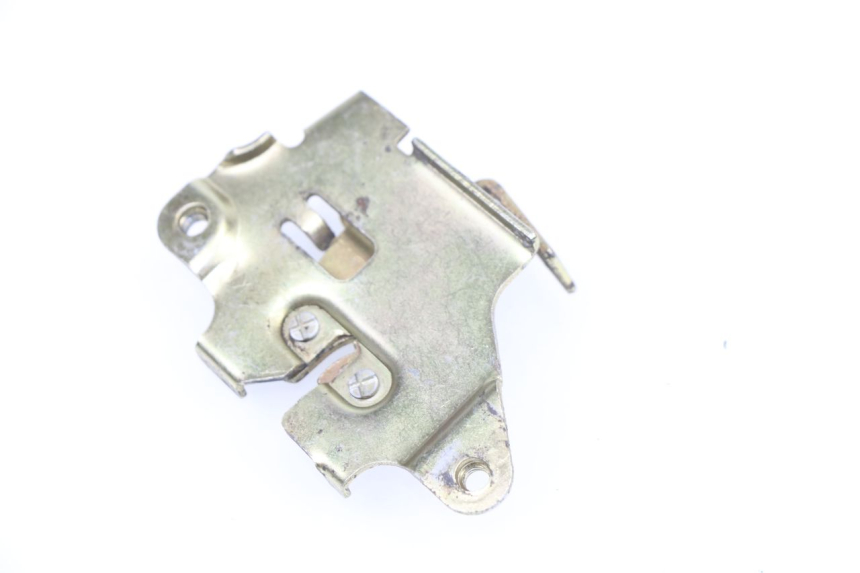 photo de CIERRE ASIENTO HOOK SYM ORBIT 2 TS 2T 50 (2011 - 2016) - Detalle de la pieza