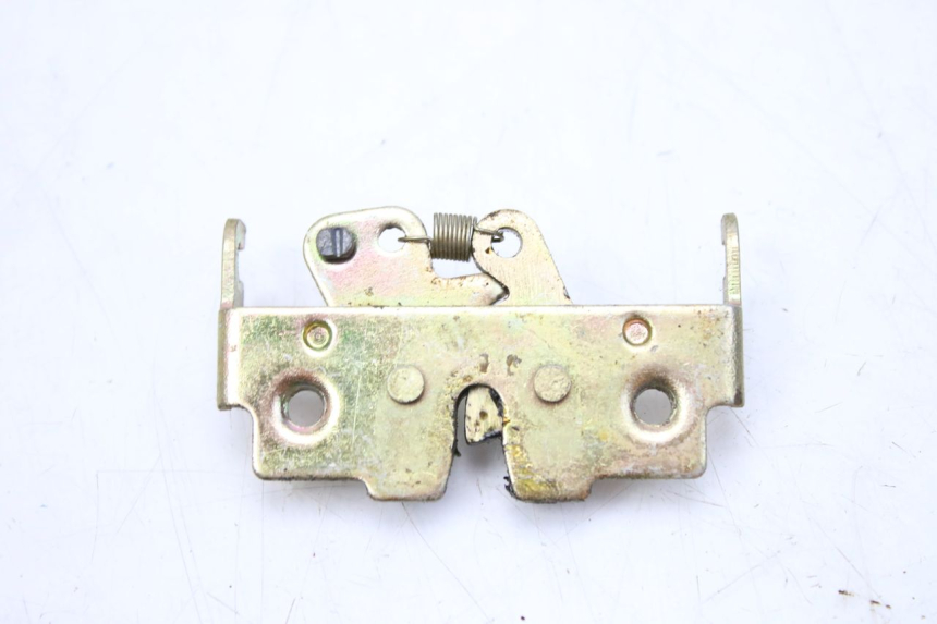 photo de CERRADURA DEL ASIENTO KEEWAY OUTLOOK 125 (2007 - 2013) - Zoom estado de uso