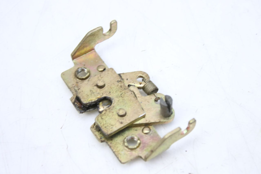 photo de CERRADURA DEL ASIENTO KEEWAY OUTLOOK 125 (2007 - 2013) - Vista general del producto