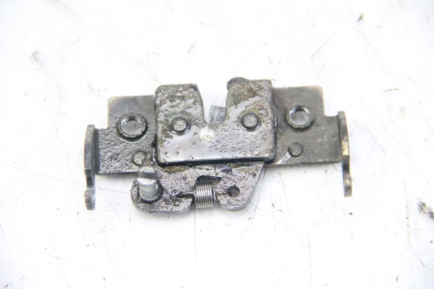 photo de CERRADURA DE ASIENTO HONDA PES PS I 125 (2006 - 2012) - Otra perspectiva