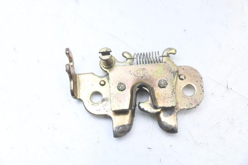 photo de CIERRE ASIENTO HOOK PEUGEOT STREETZONE 4T 50 (2018 - 2023) - Vista principal