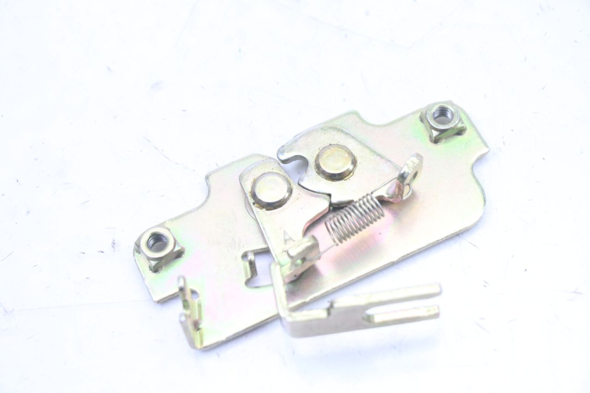 photo de CIERRE ASIENTO HOOK PEUGEOT TWEET 4T 50 (2023 - 2025) - Vista principal