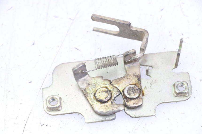 photo de CERRADURA DEL ASIENTO PEUGEOT TWEET 4T 50 (2014 - 2019) - Detalle de la pieza