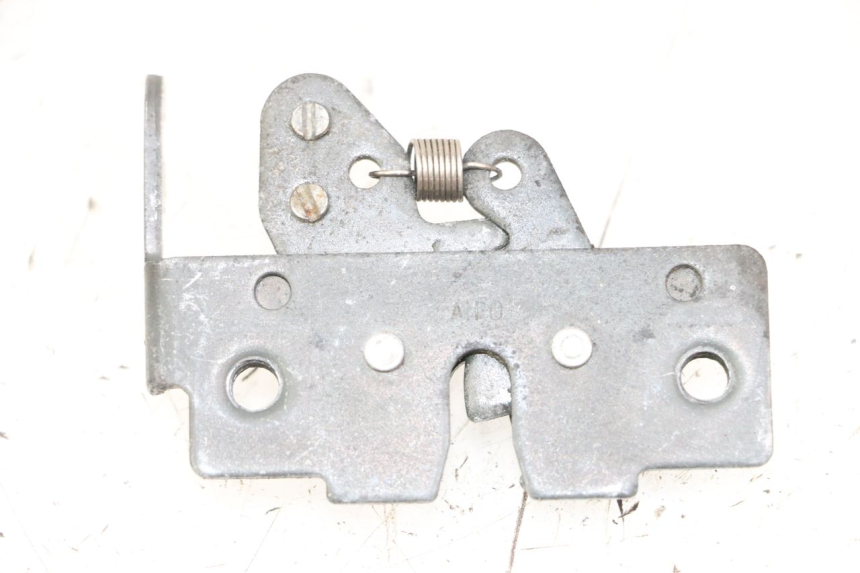 photo de CERRADURA DE ASIENTO PIAGGIO MP3 LT 400 (2007 - 2012) - Otra perspectiva