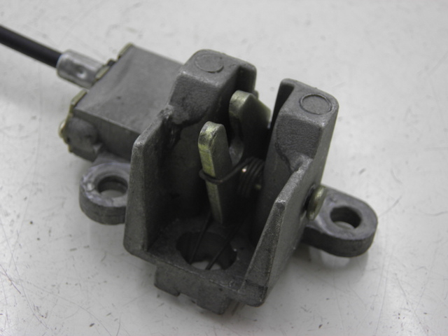 photo de CIERRE ASIENTO HOOK ROADSIGN WALLABY 50 (2009 - 2014) - Otra perspectiva