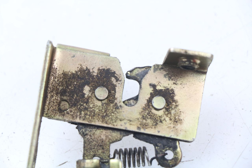 photo de CIERRE ASIENTO HOOK TURBHO RP 50 (2018 - 2022) - Zoom estado de uso