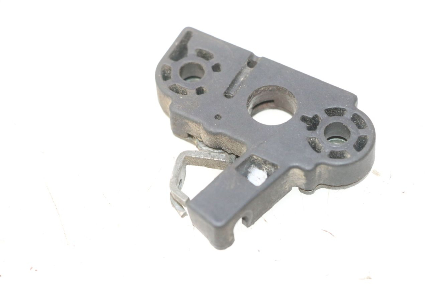 photo de CIERRE ASIENTO HOOK MZ RT 125 (2000 - 2008) - Detalle de la pieza