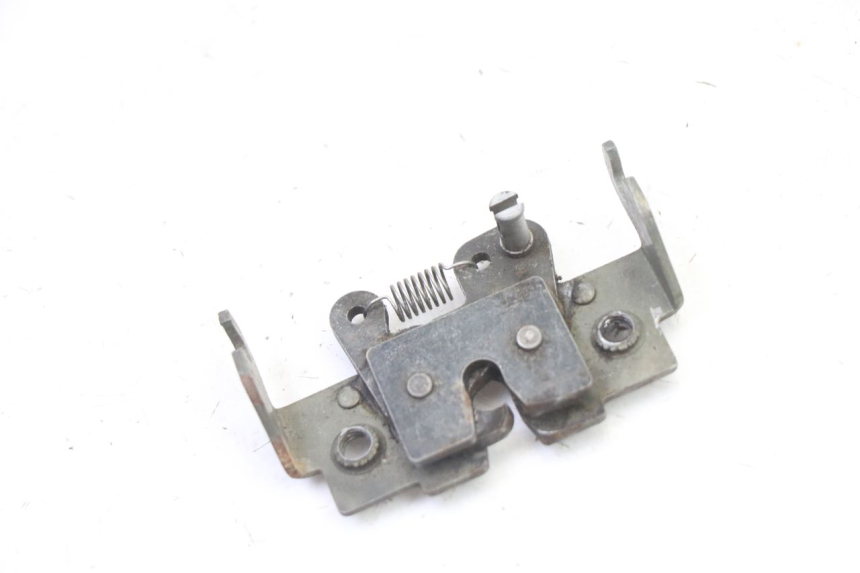 photo de CIERRE ASIENTO HOOK GILERA RUNNER SL 50 (2006 - 2009) - Vista principal