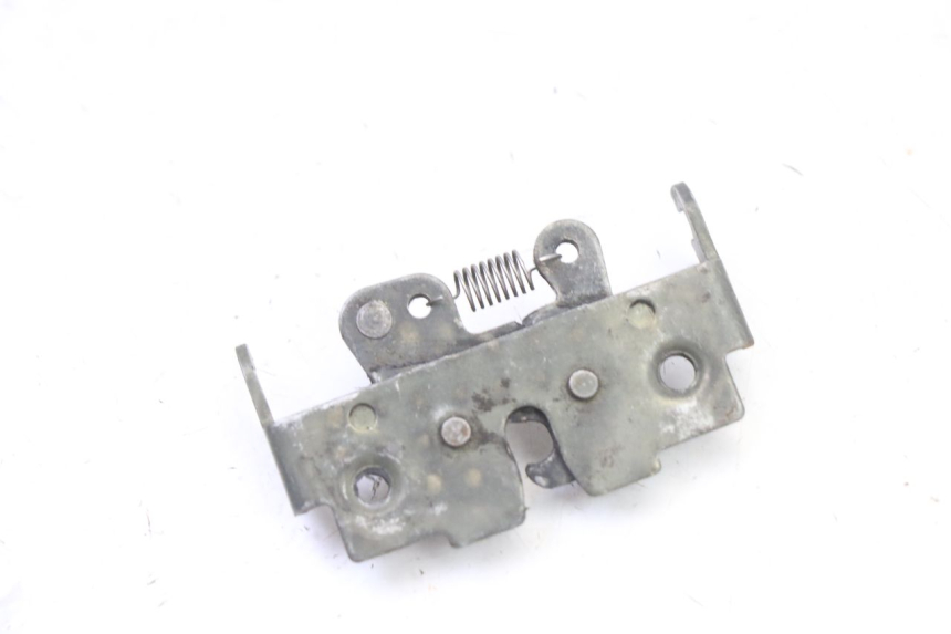 photo de CIERRE ASIENTO HOOK GILERA RUNNER SL 50 (2006 - 2009) - Zoom estado de uso