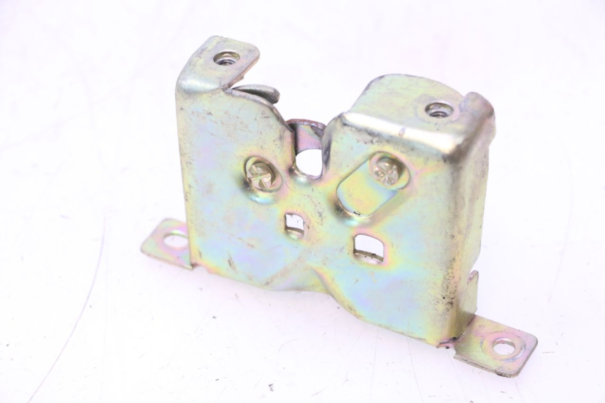 photo de CERRADURA DEL ASIENTO KEEWAY RY6 2T 50 (2011 - 2019) - Zoom estado de uso